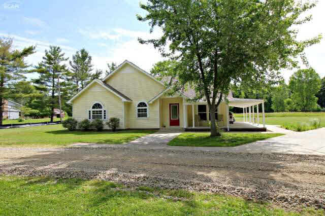 12491 Vernon Road Bancroft, MI 48414 - Photo 35 of 36 21177350-34.JPG