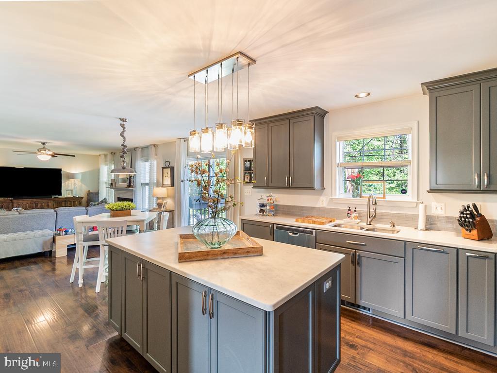 7313 Cloverhill Road Spotsylvania, VA 22551 - Photo 4 of 31 Gallery Image 4
