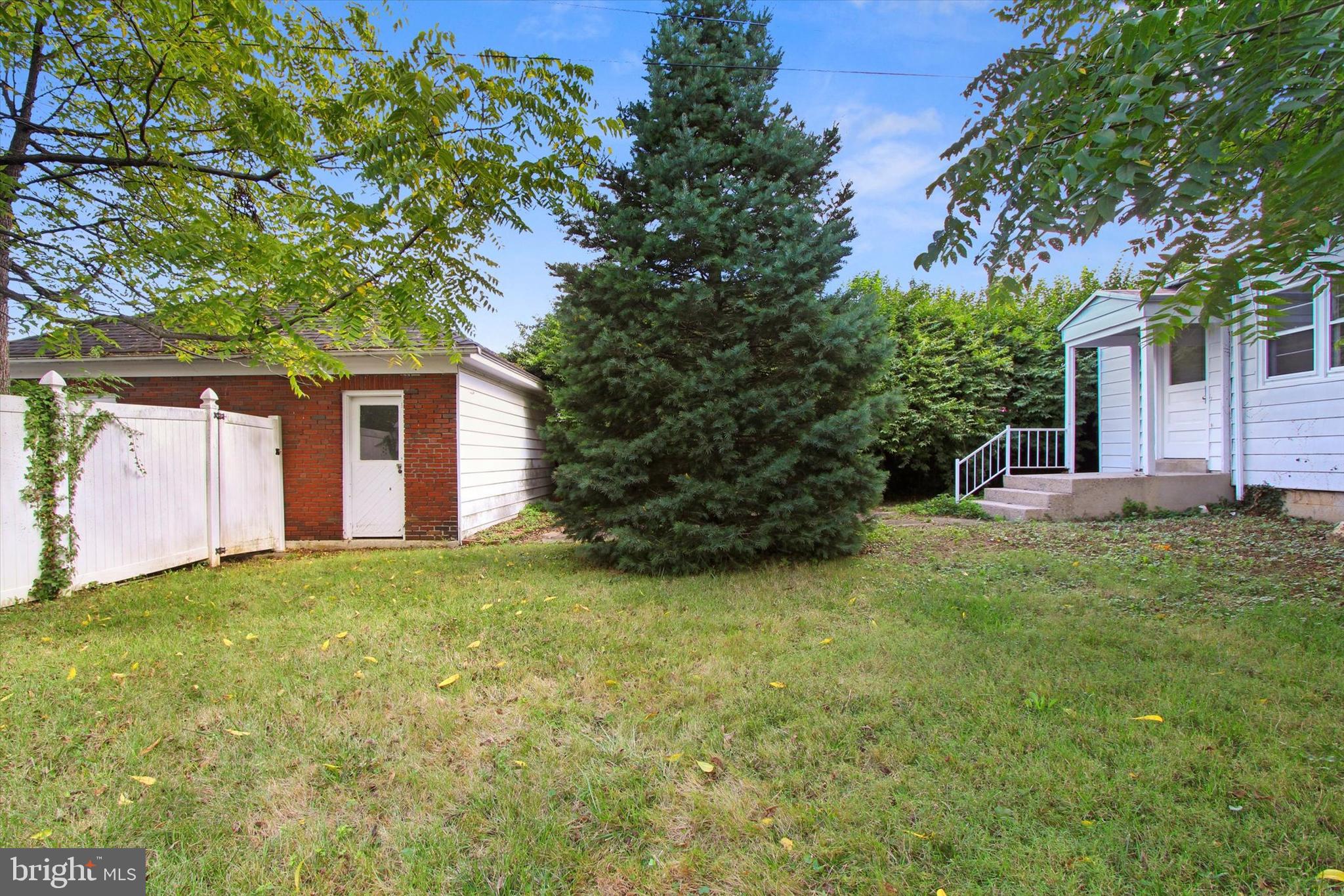 175 Springdale Road York, PA 17403 - Photo 24 of 26 Gallery Image 24