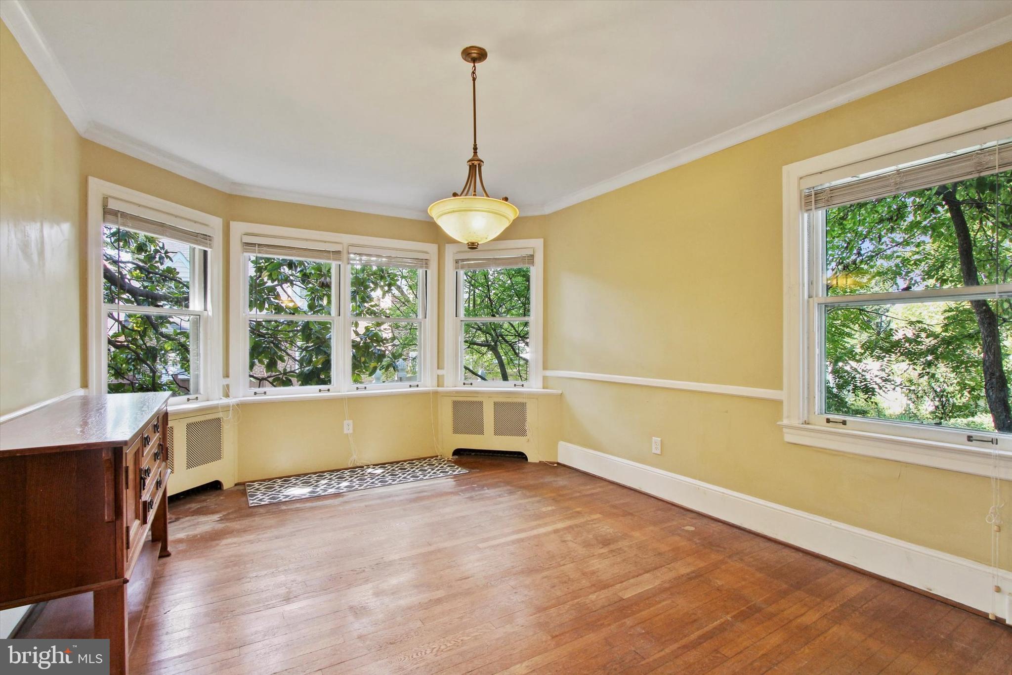 175 Springdale Road York, PA 17403 - Photo 8 of 26 Gallery Image 8
