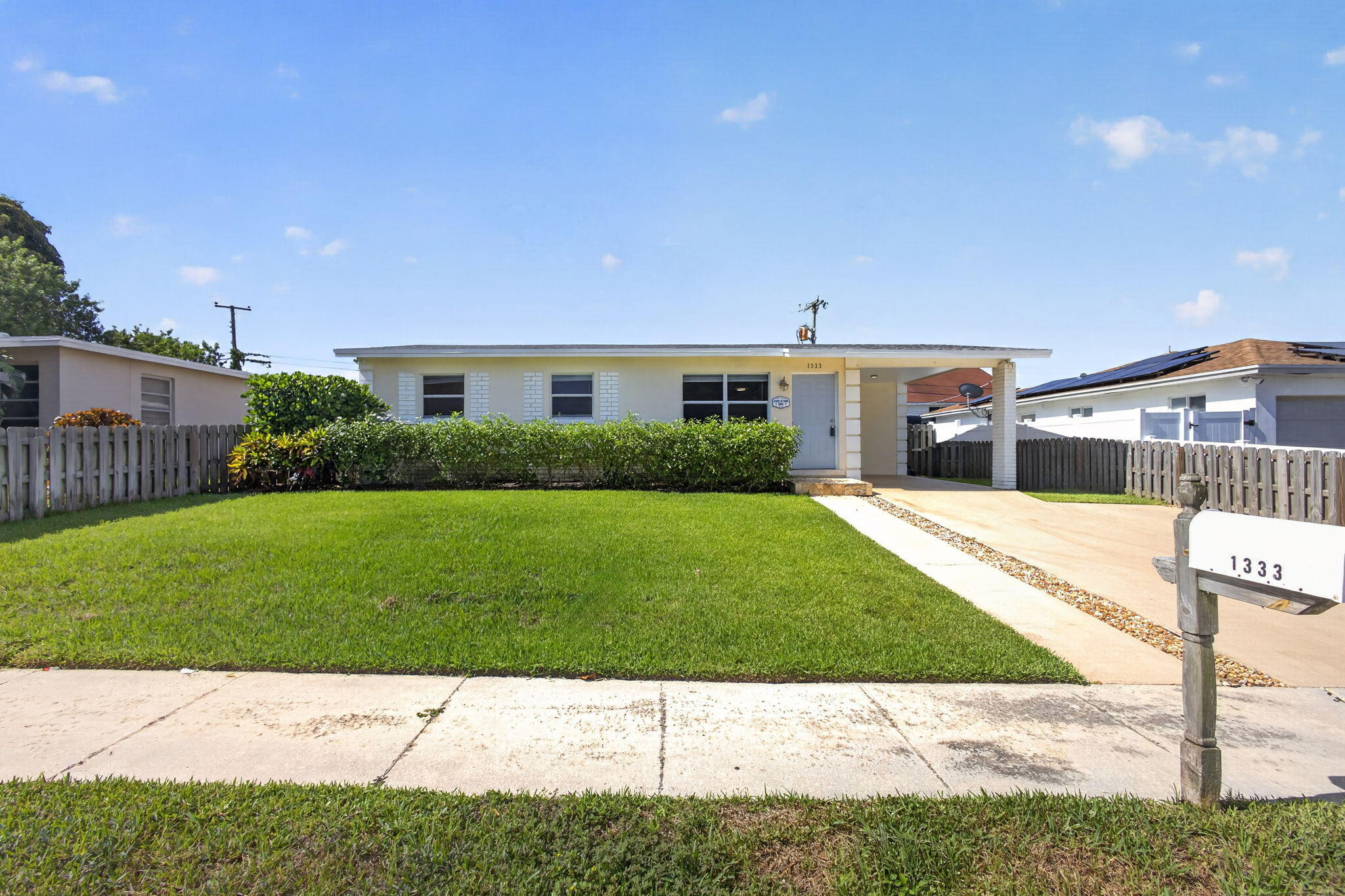 1333 West 31st Street Riviera Beach, FL 33404 - Photo 1 of 46 Front