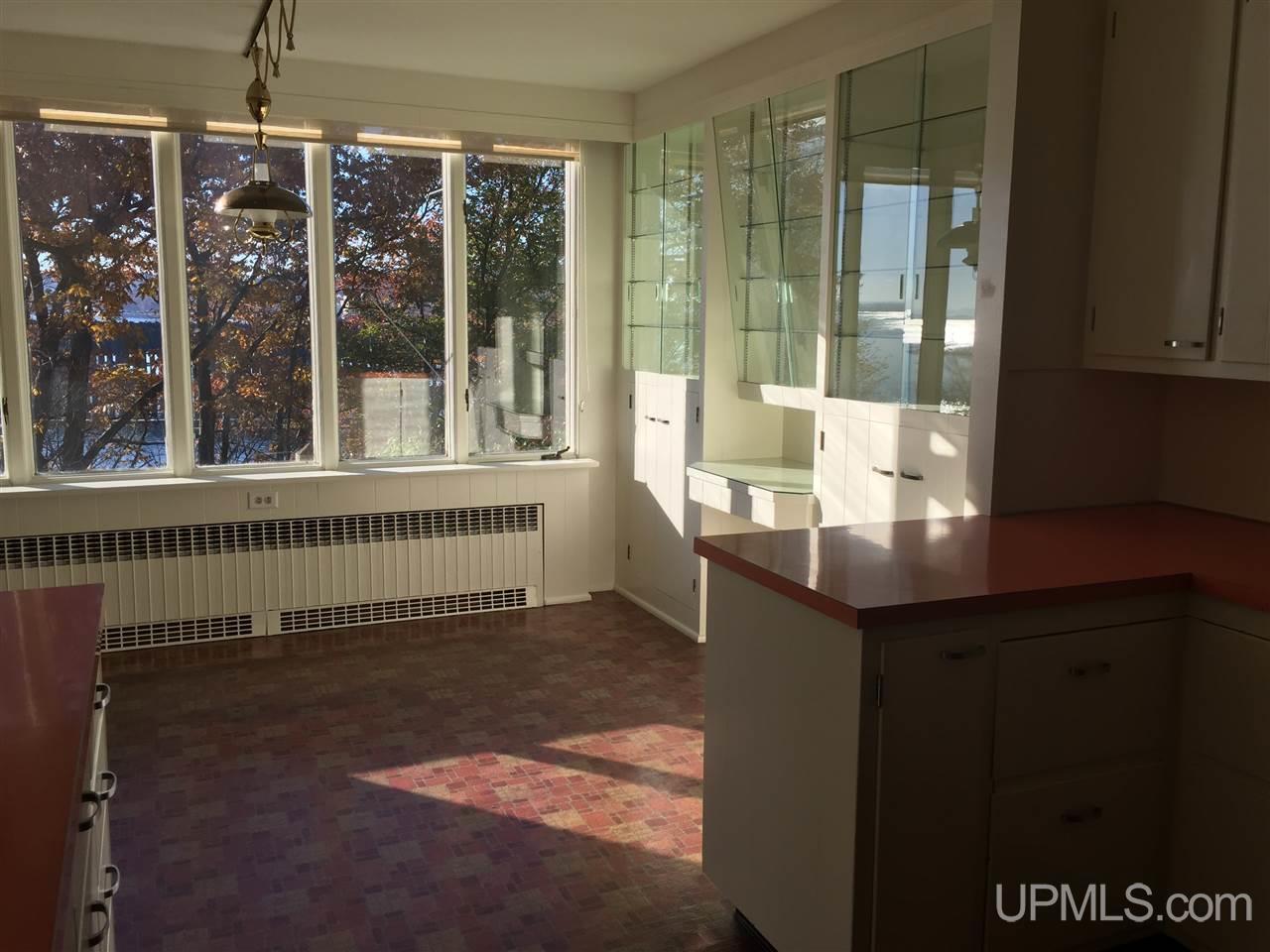 316 East Ridge Street Marquette, MI 49855 - Photo 17 of 39 Gallery Image 17