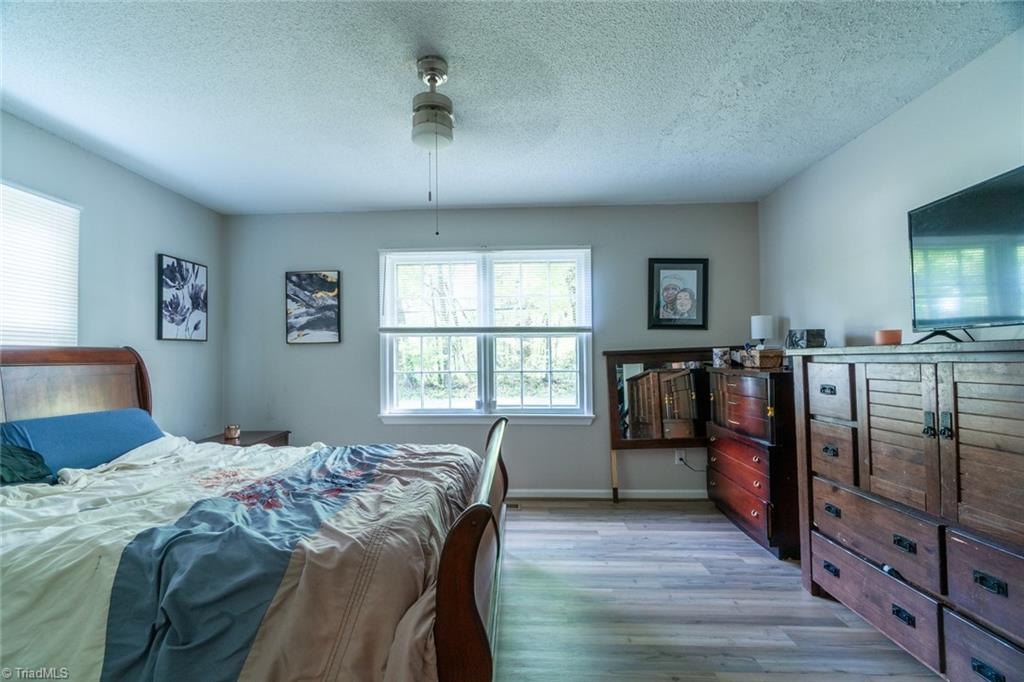 1615 Rankin Road Greensboro, NC 27405 - Photo 8 of 29