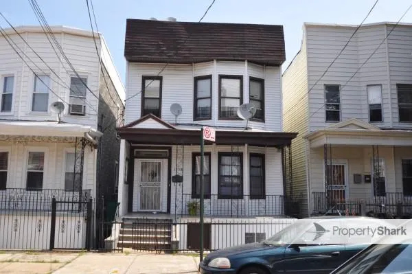 $925,000 | 17-38 Melville Street | Van Nest