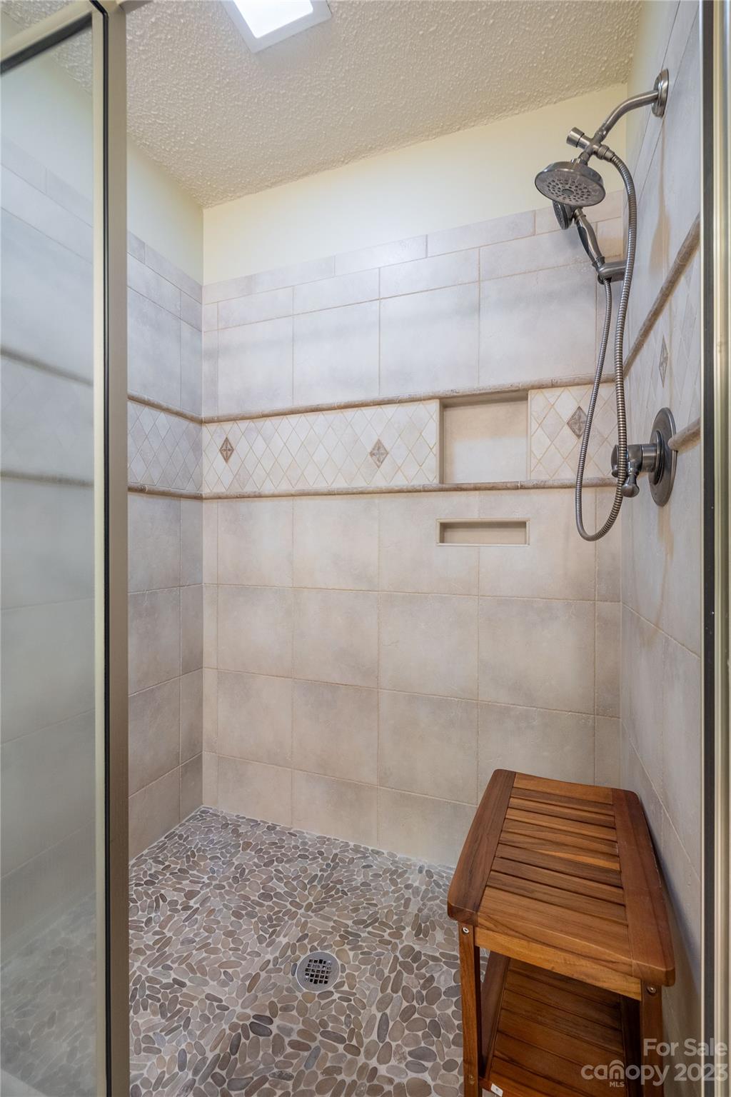 6045 Powder Point Drive Hickory, NC 28601 - Photo 18 of 41 Gallery Image 18