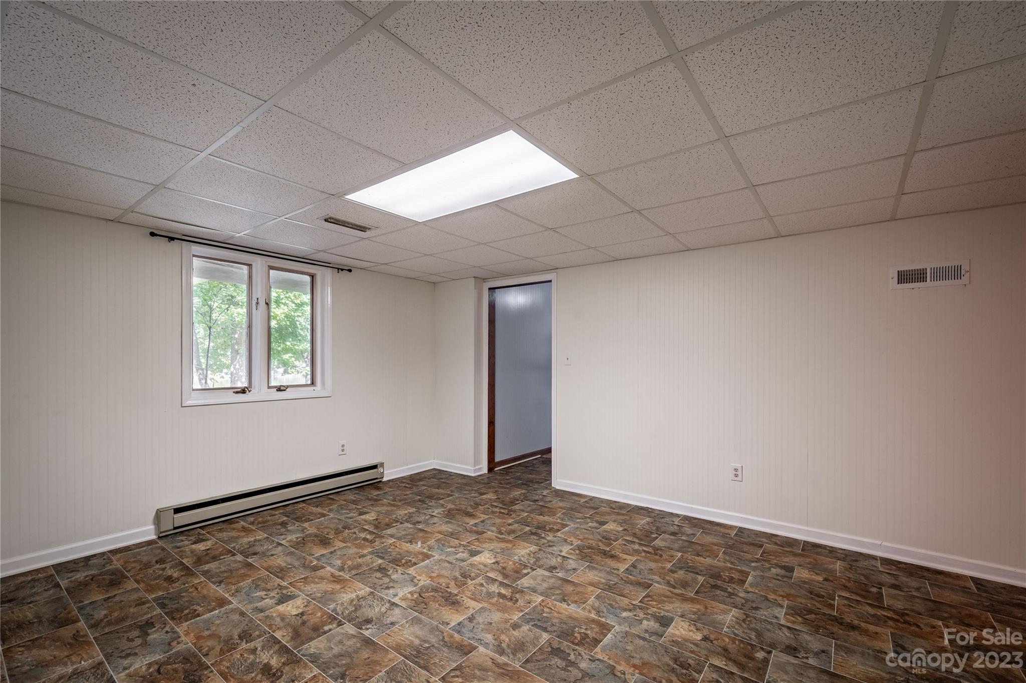 6045 Powder Point Drive Hickory, NC 28601 - Photo 23 of 41 Gallery Image 23