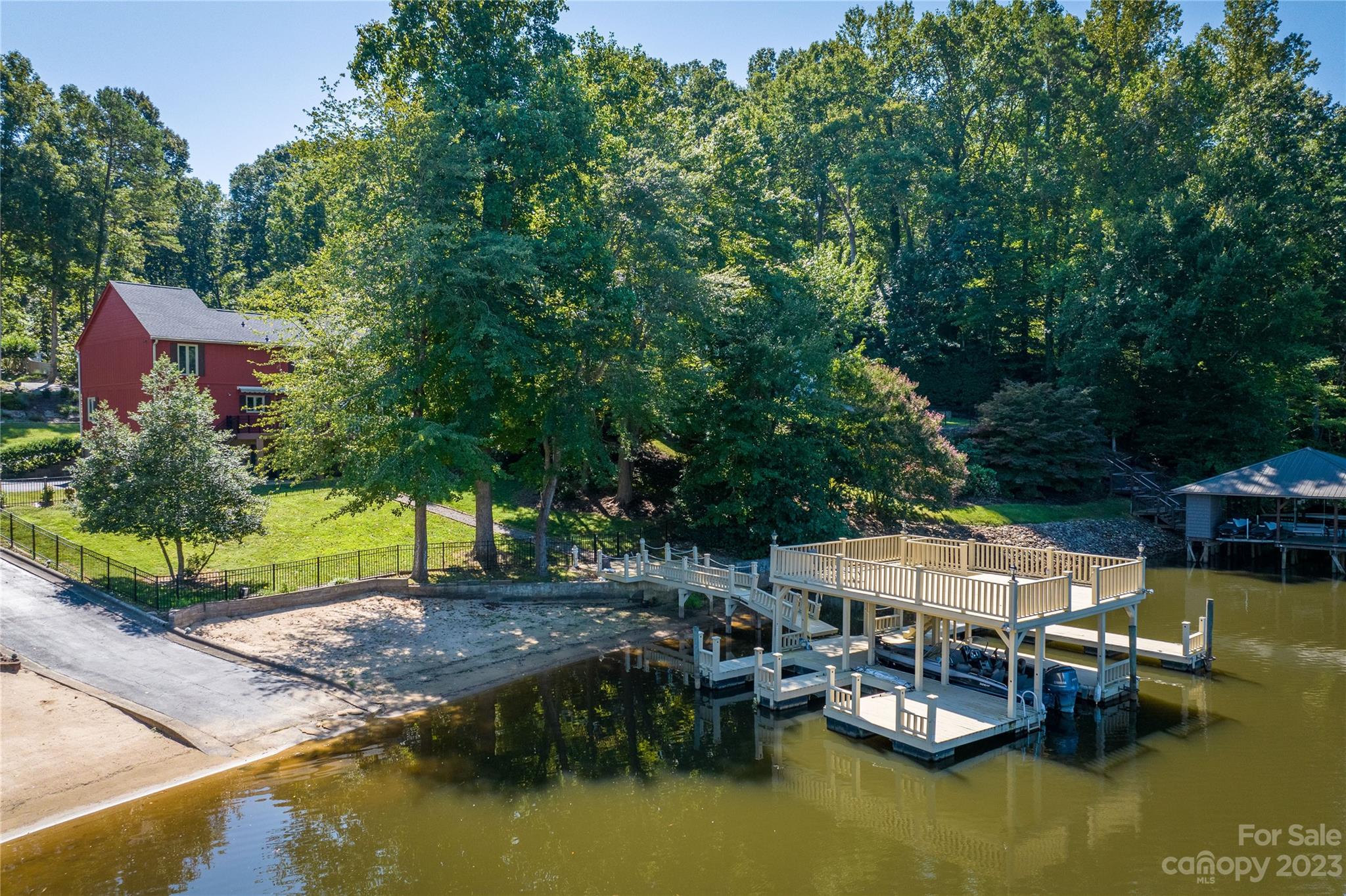 6045 Powder Point Drive Hickory, NC 28601 - Photo 35 of 41 Gallery Image 35