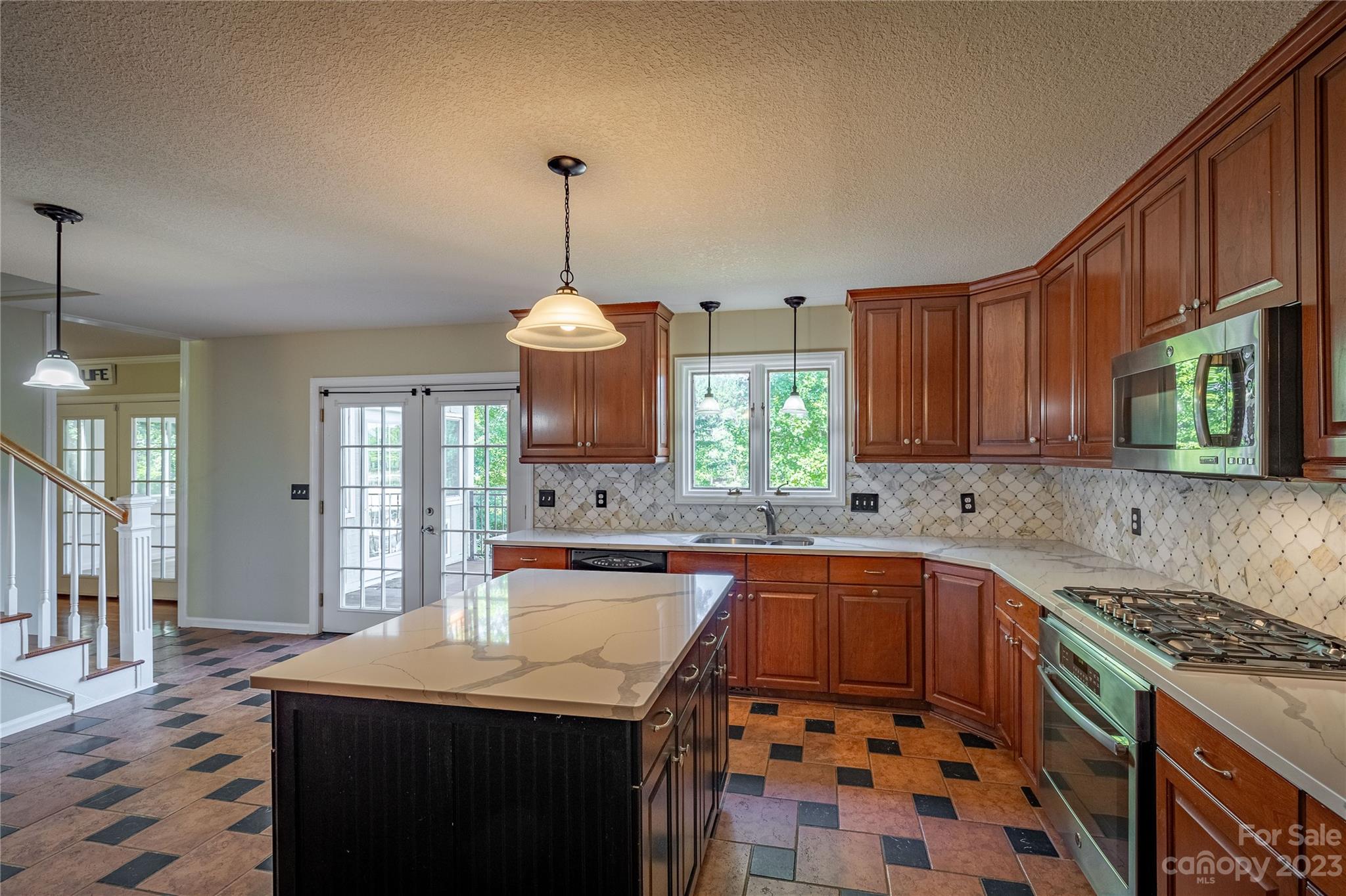 6045 Powder Point Drive Hickory, NC 28601 - Photo 9 of 41 Gallery Image 9