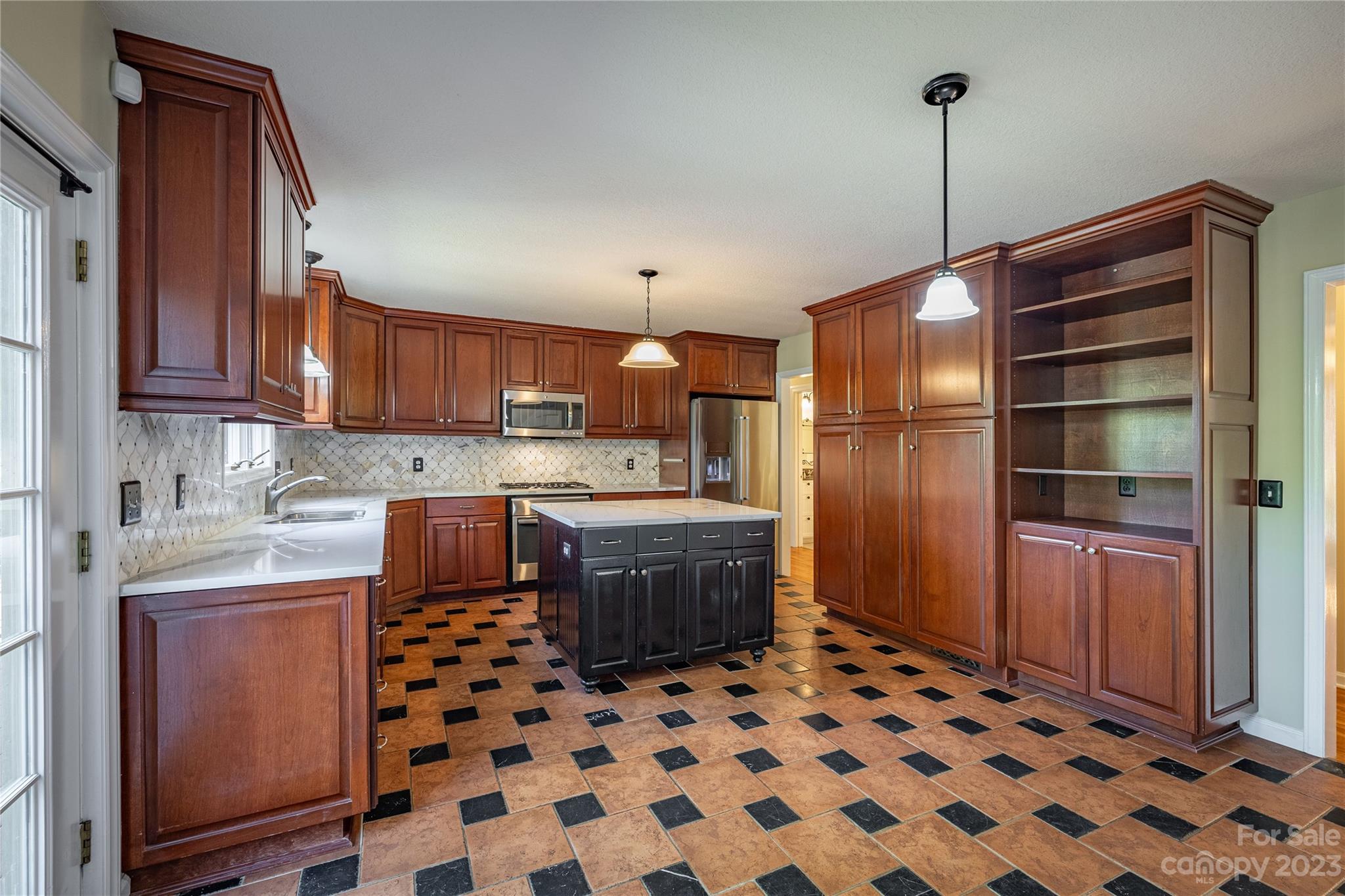 6045 Powder Point Drive Hickory, NC 28601 - Photo 10 of 41 Gallery Image 10