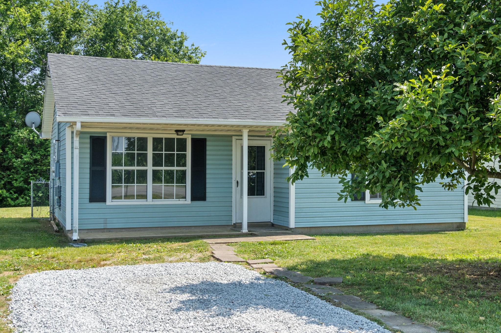 987 State Line Road Oak Grove, KY 42262 - Photo 1 of 28 Gallery Image 1