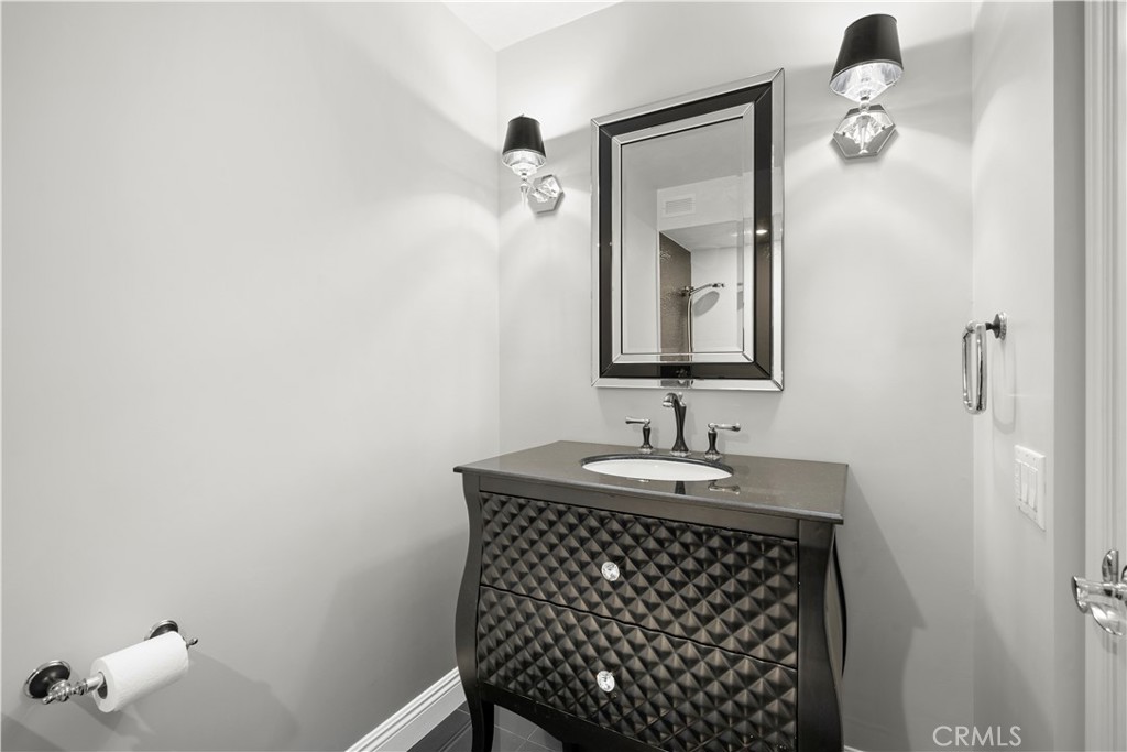 222 Monterey Road, Unit 904 Glendale, CA 91206 - Photo 22 of 35