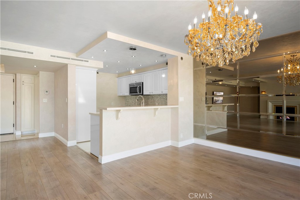 222 Monterey Road, Unit 904 Glendale, CA 91206 - Photo 9 of 35