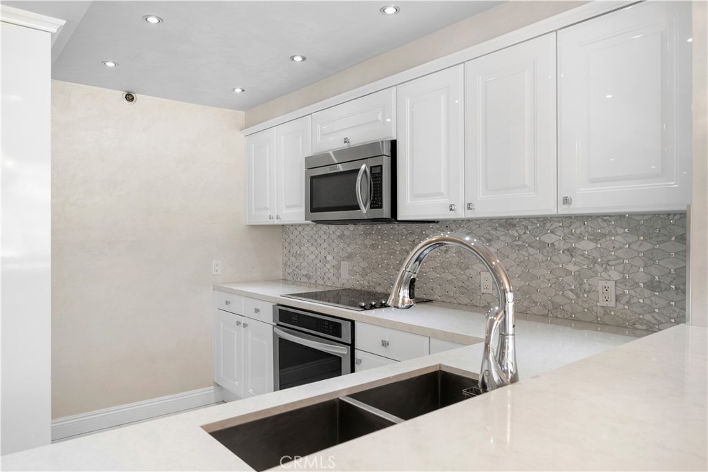 222 Monterey Road, Unit 904 Glendale, CA 91206 - Photo 10 of 35