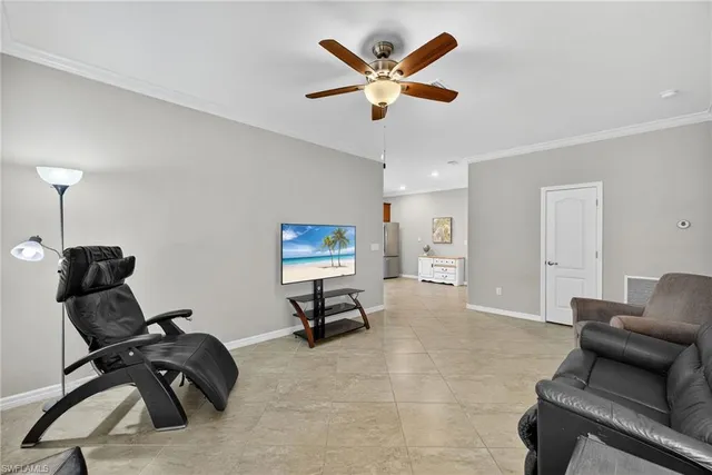 $975,000 | 9442 Greenleigh Court, Naples, FL 34120