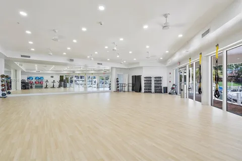 $1,400,000 | 3340 Northeast 190th Street, Unit 1808, Aventura, FL 33180