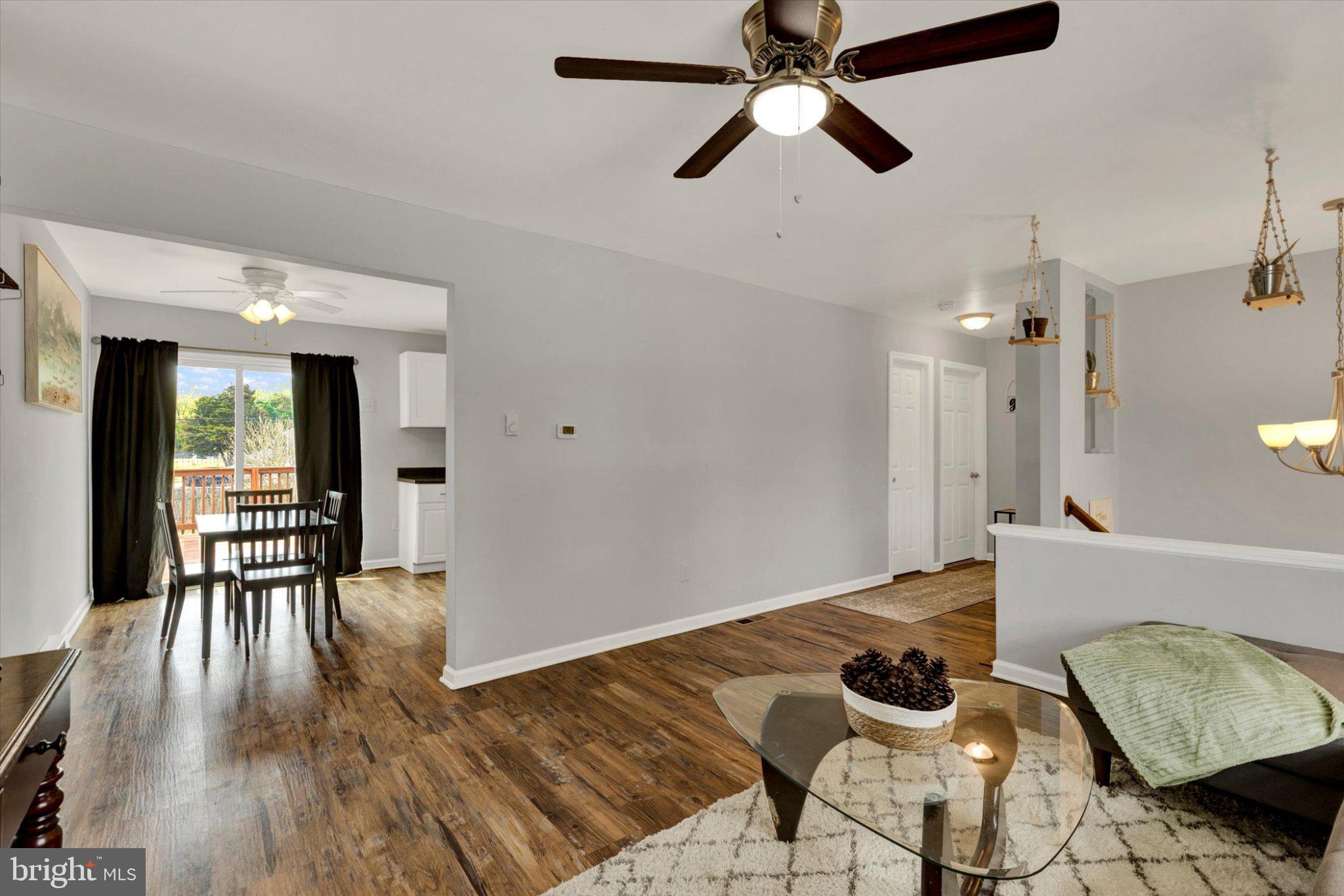 247 Locust Lane Elkton, MD 21921 - Photo 3 of 27 Bright and inviting open space.