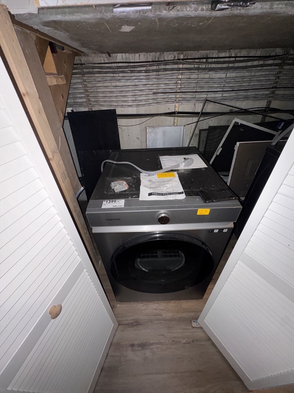 100 Lawn Street, Unit 100 Boston, MA 02120 - Photo 27 of 40 a close view of stove