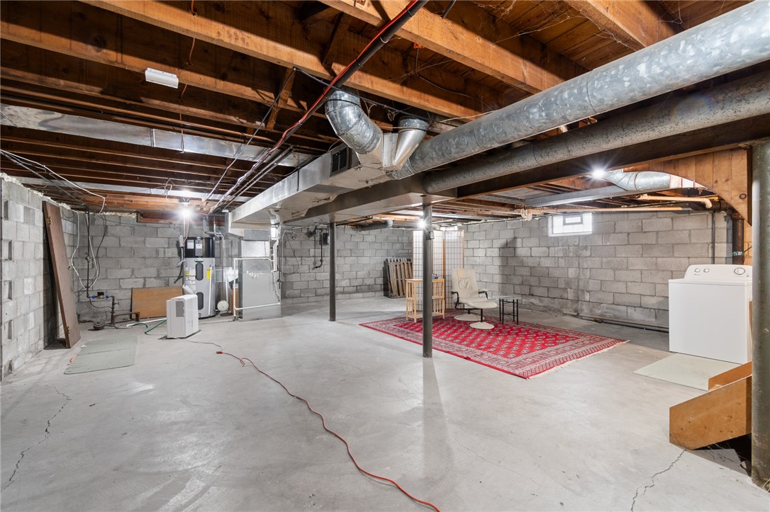 465 Laurelton Road Irondequoit, NY 14609 - Photo 34 of 43 The clean and dry basement is a great space to fin