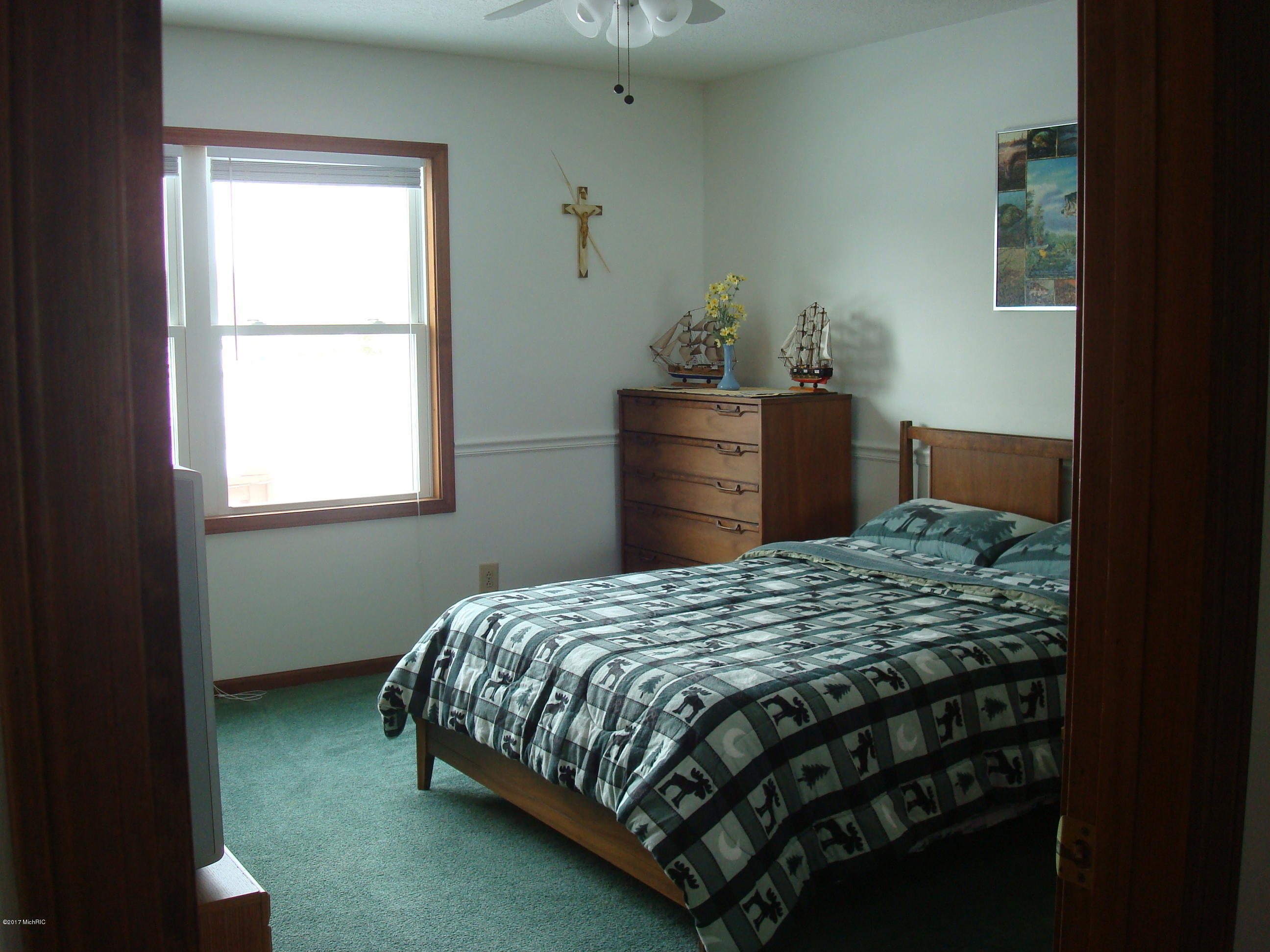 5642 Ridge Drive Reading, MI 49274 - Photo 20 of 42 9