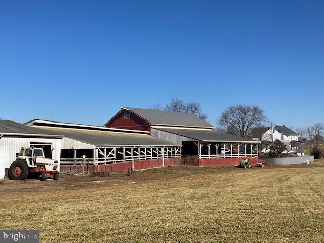 626 Millway Road Lititz, PA 17543 - Photo 5 of 19