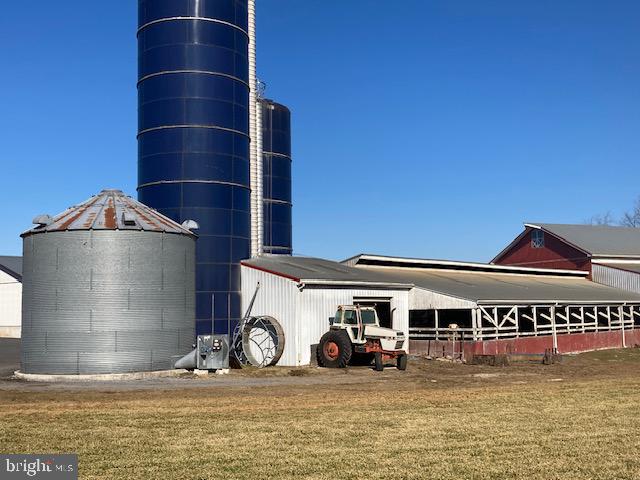 626 Millway Road Lititz, PA 17543 - Photo 6 of 19