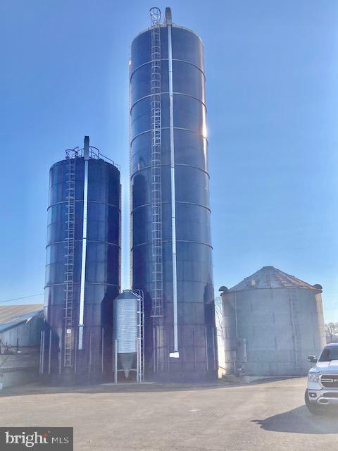 626 Millway Road Lititz, PA 17543 - Photo 7 of 19