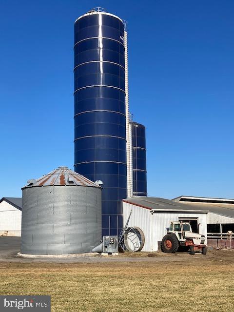 626 Millway Road Lititz, PA 17543 - Photo 8 of 19