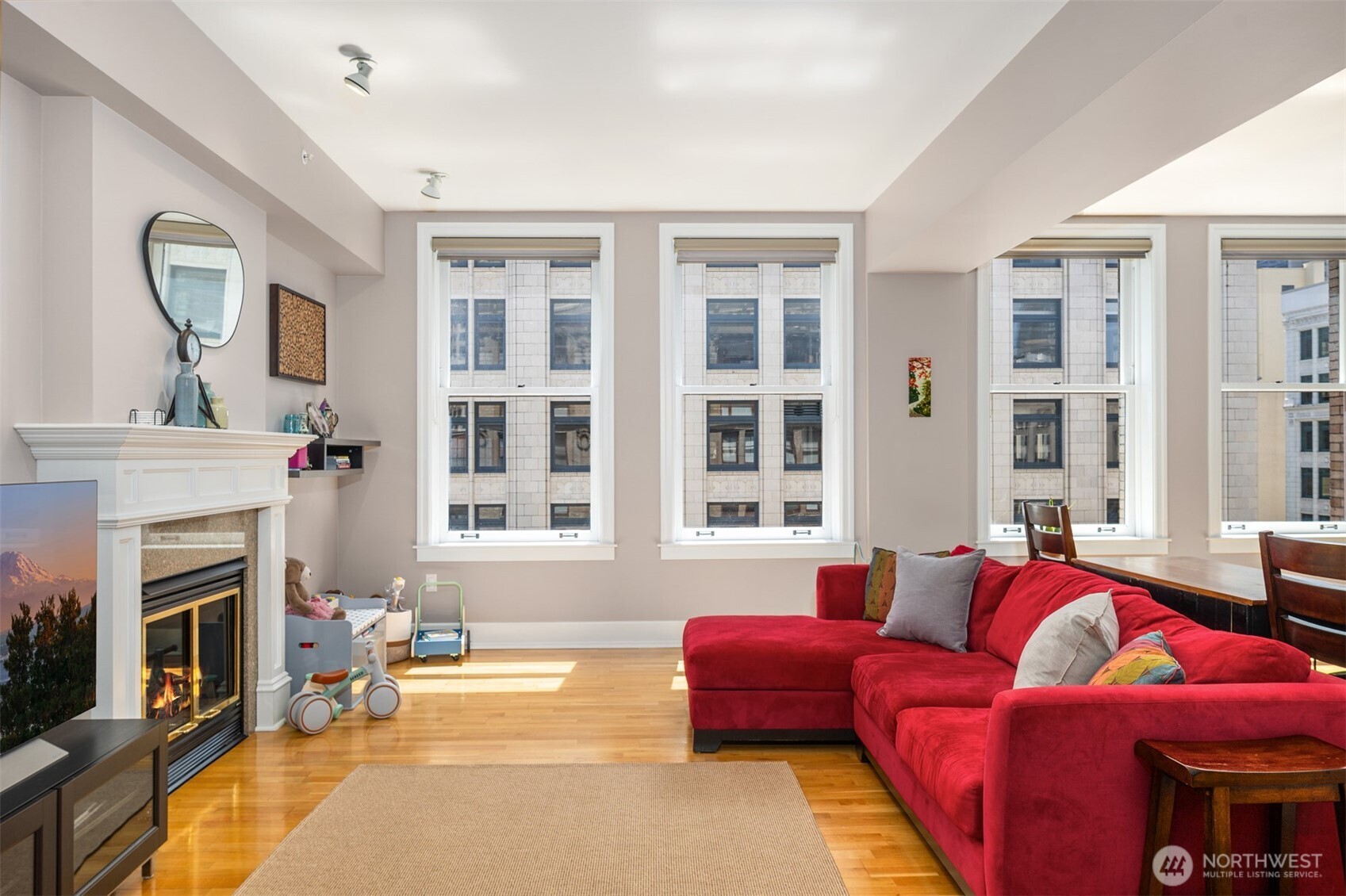 1500 4th Avenue, Unit 804 Seattle, WA 98101 - Photo 2 of 23