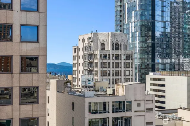 $699,000 | 1500 4th Avenue, Unit 804, Seattle, WA 98101