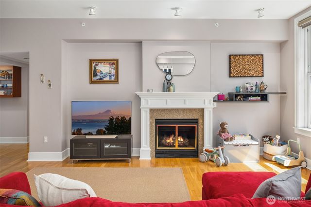 $699,000 | 1500 4th Avenue, Unit 804, Seattle, WA 98101