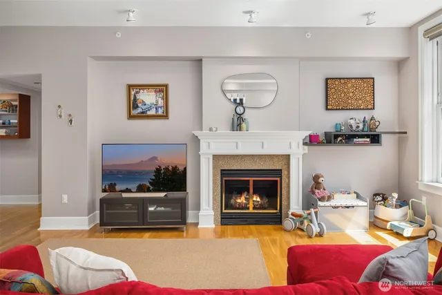 $699,000 | 1500 4th Avenue, Unit 804, Seattle, WA 98101