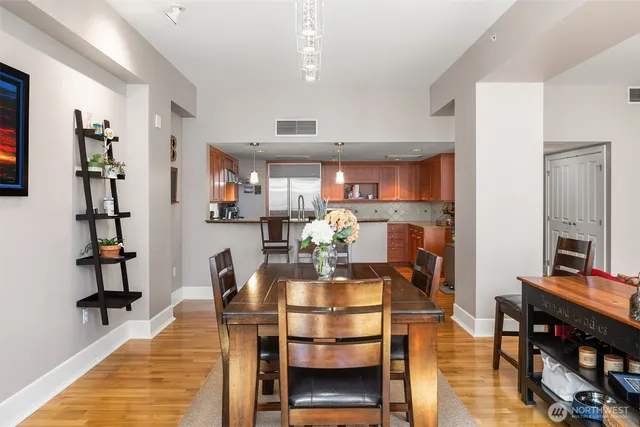 $699,000 | 1500 4th Avenue, Unit 804, Seattle, WA 98101