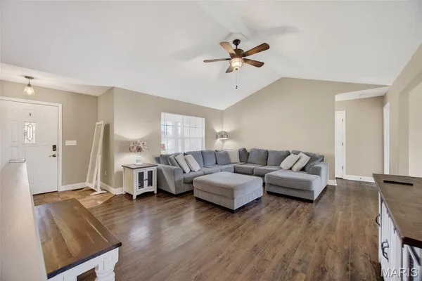 $339,900 | 133 Brush Creek Parkway, St. Robert, MO 65584