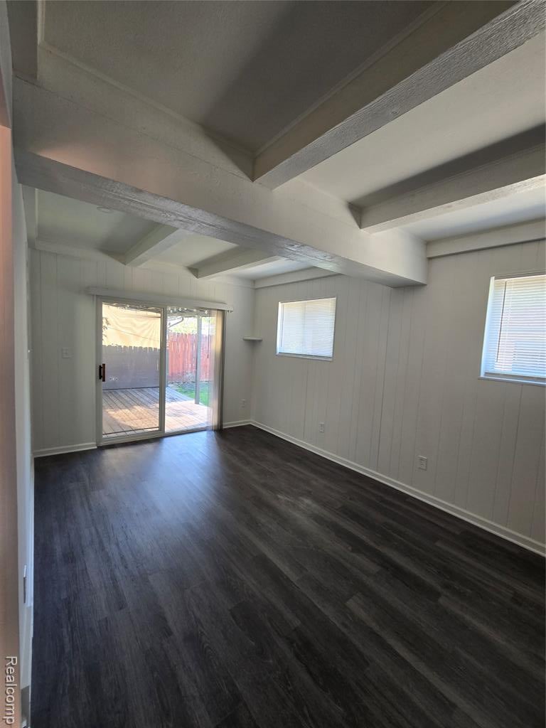 8465 Helen Street Center Line, MI 48015 - Photo 10 of 17 Gallery Image 10