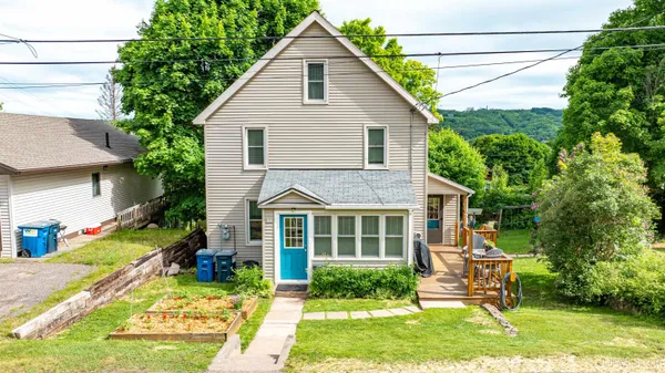 $305,000 | 606 Calverley Avenue, Houghton, MI 49931