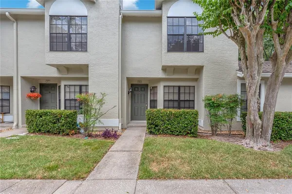 $195,000 | 5100 Burchette Road, Unit 1004, Tampa, FL 33647