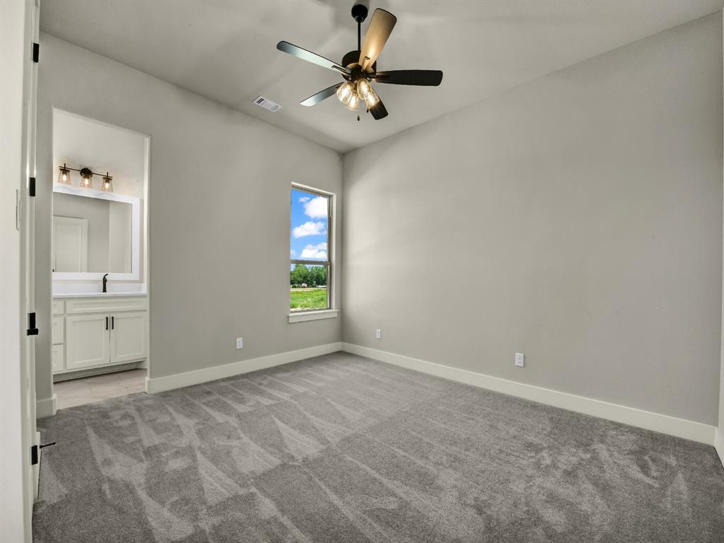 124 Desperado Way Weatherford, TX 76088 - Photo 34 of 39