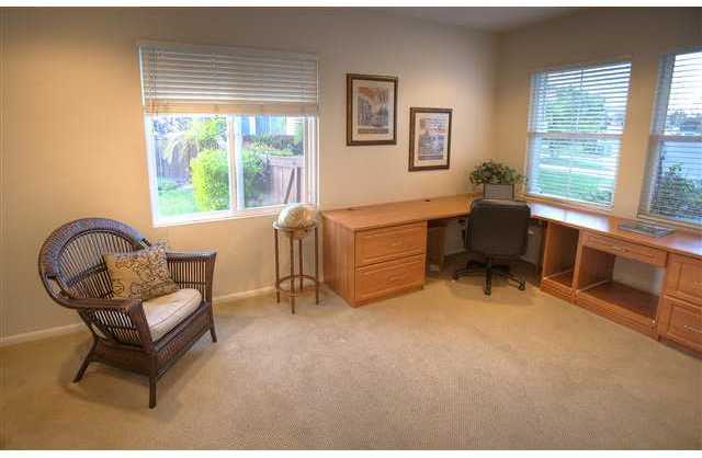 3832 Stoneridge Road Carlsbad, CA 92010 - Photo 3 of 19 Gallery Image 3