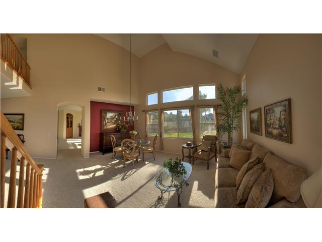3832 Stoneridge Road Carlsbad, CA 92010 - Photo 4 of 19 Gallery Image 4