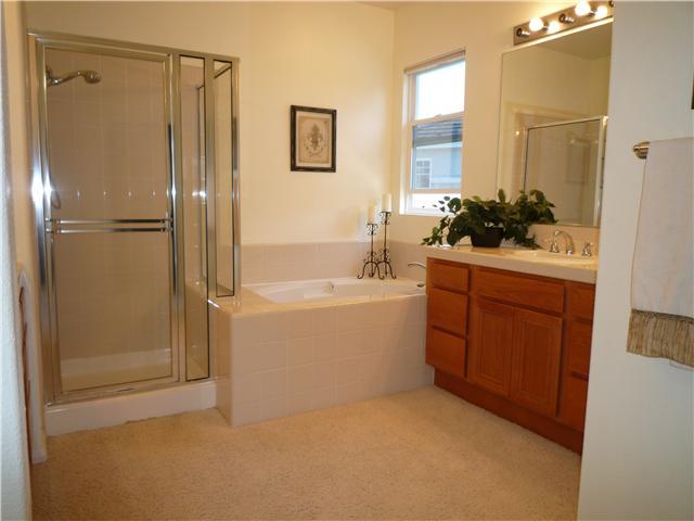 3832 Stoneridge Road Carlsbad, CA 92010 - Photo 10 of 19 Gallery Image 10
