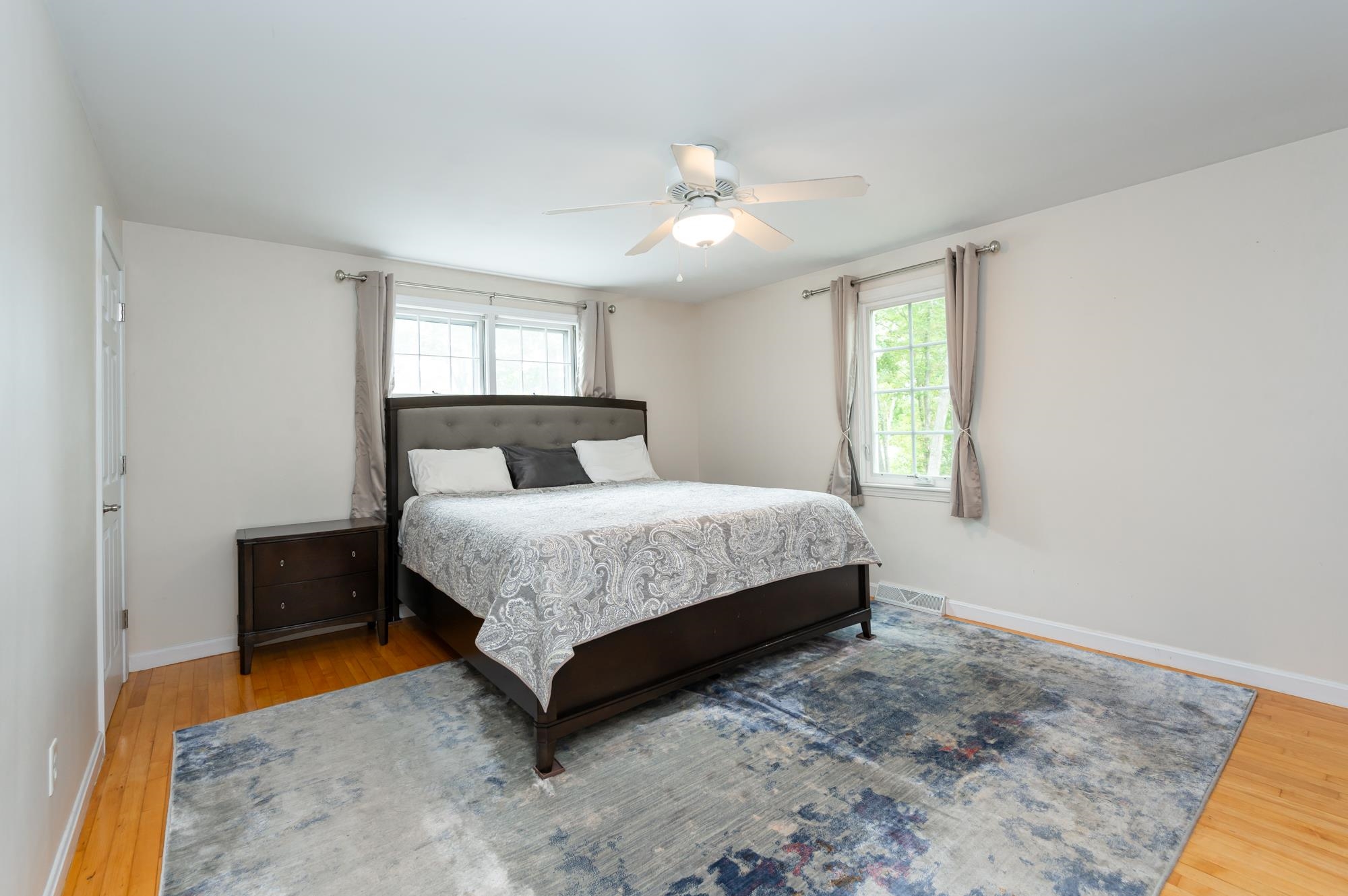 244 Hillhaven Road Manchester, NH 03104 - Photo 11 of 35