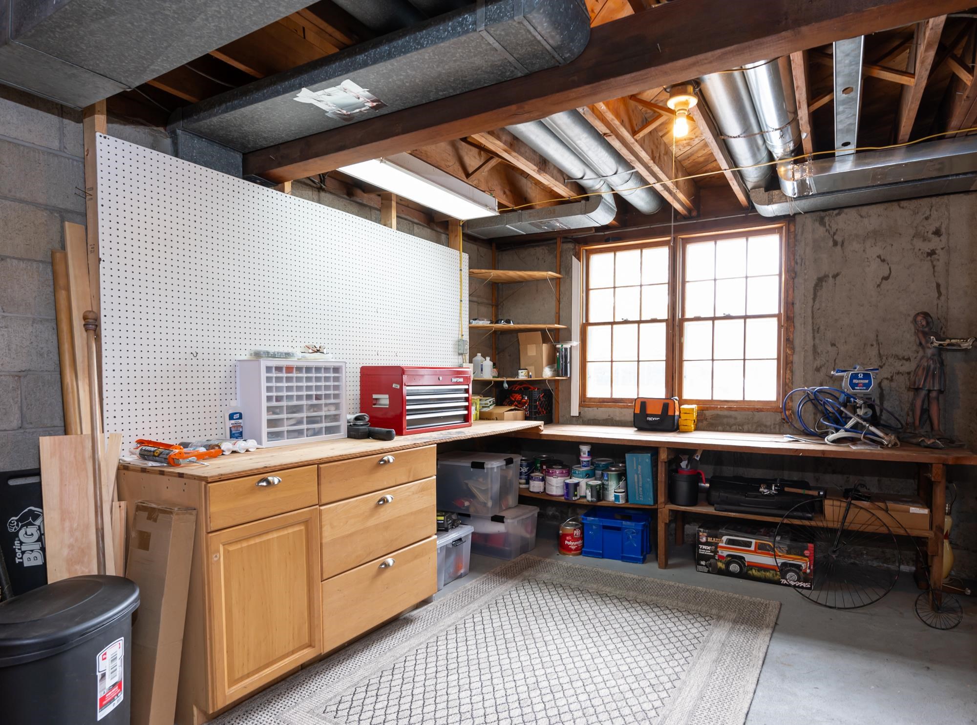 244 Hillhaven Road Manchester, NH 03104 - Photo 20 of 35