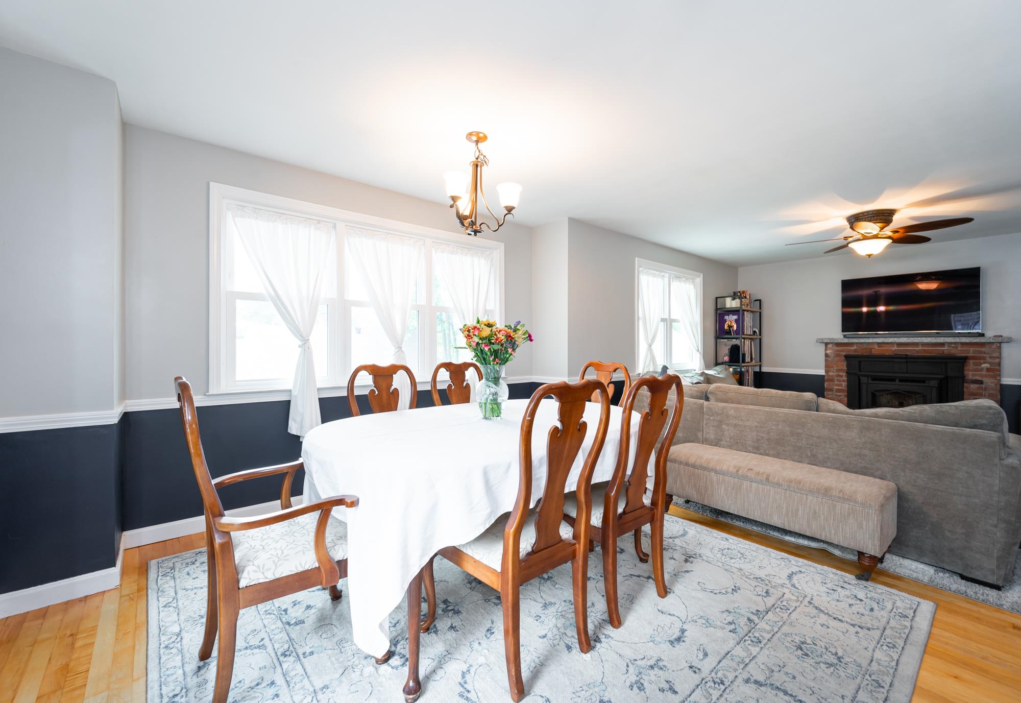 244 Hillhaven Road Manchester, NH 03104 - Photo 4 of 35