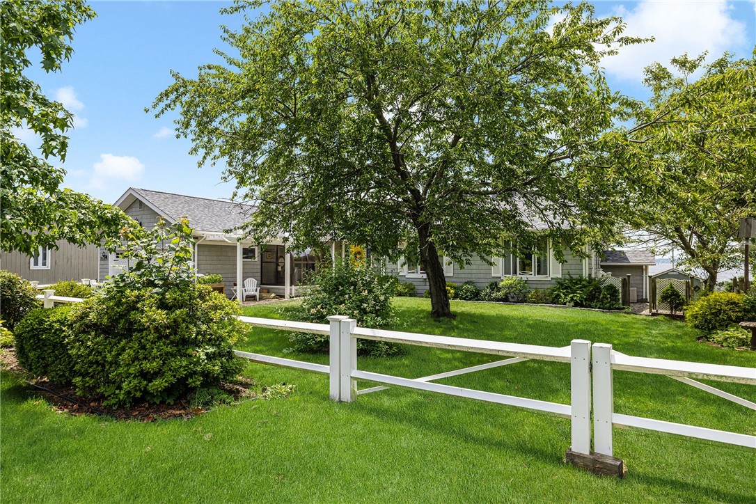 35 Brookwood Road Bristol, RI 02809 - Photo 13 of 48