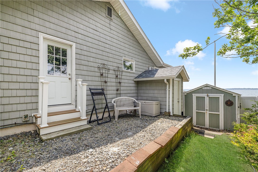 35 Brookwood Road Bristol, RI 02809 - Photo 16 of 48