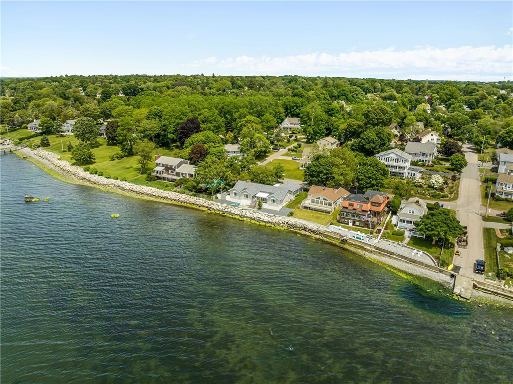 35 Brookwood Road Bristol, RI 02809 - Photo 3 of 48
