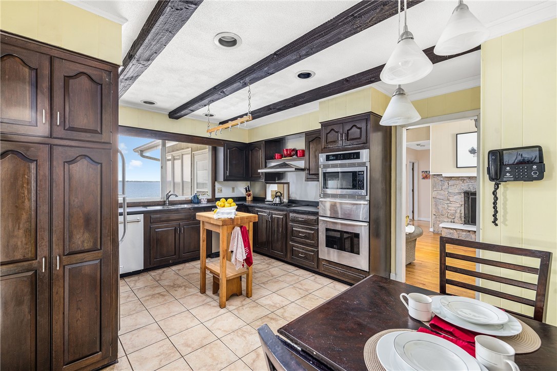 35 Brookwood Road Bristol, RI 02809 - Photo 35 of 48