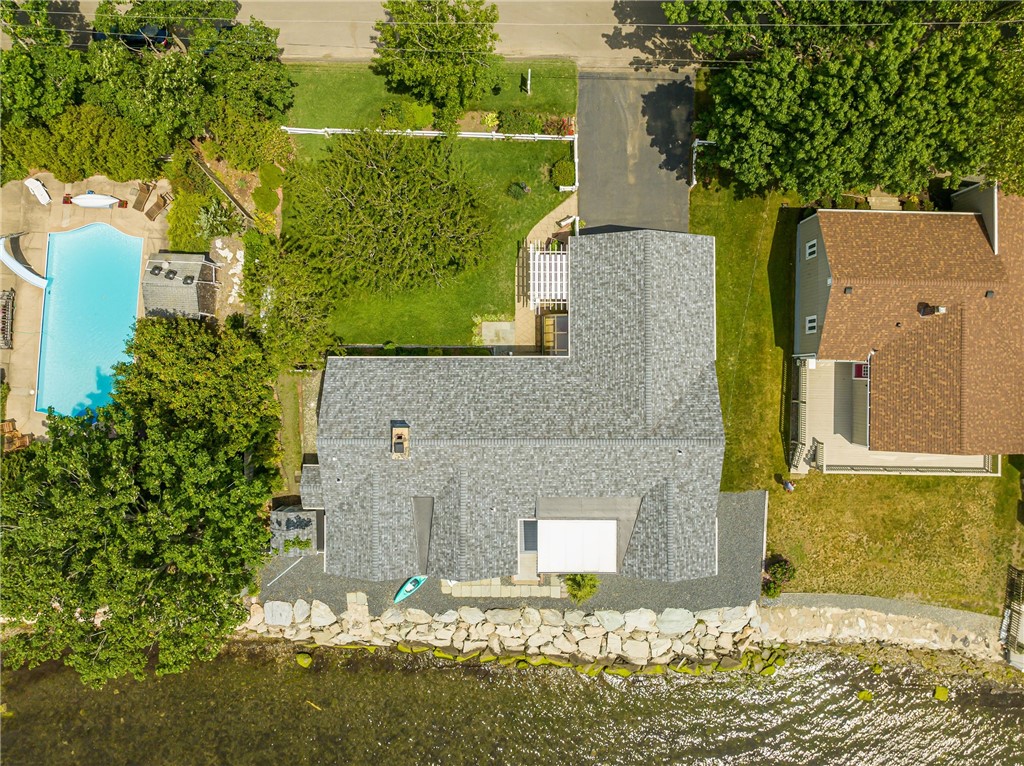 35 Brookwood Road Bristol, RI 02809 - Photo 6 of 48