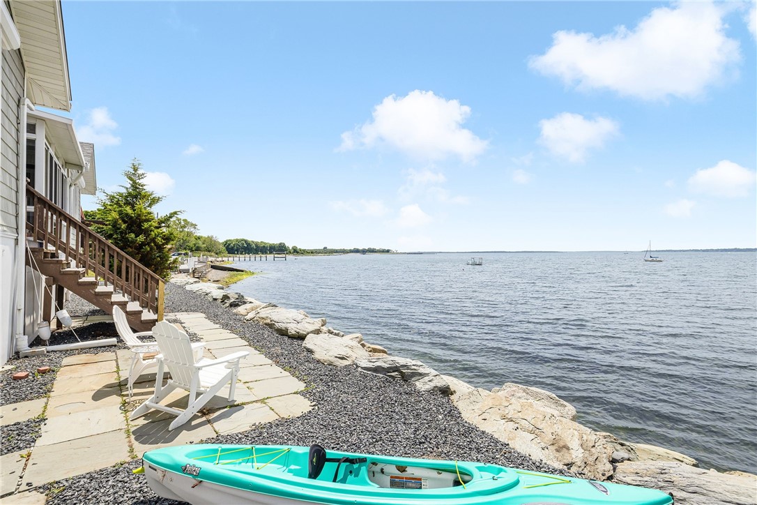 35 Brookwood Road Bristol, RI 02809 - Photo 10 of 48