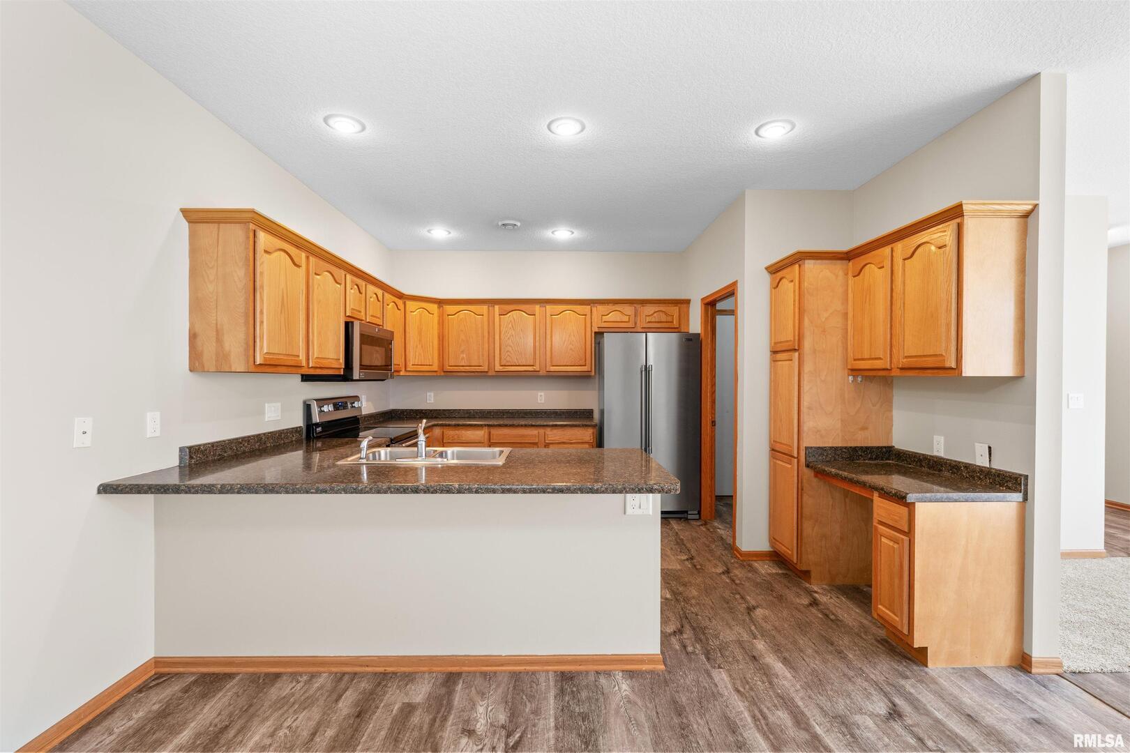 17 Cherry Hampton, IL 61256 - Photo 5 of 26 Gallery Image 5